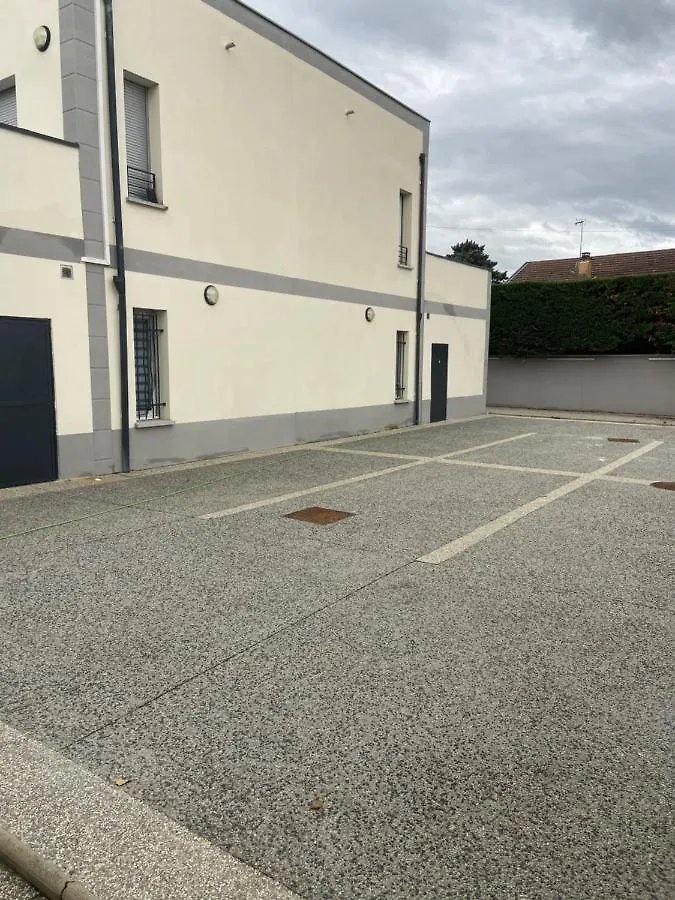 Apartament Jolie Perle Saint-Priest